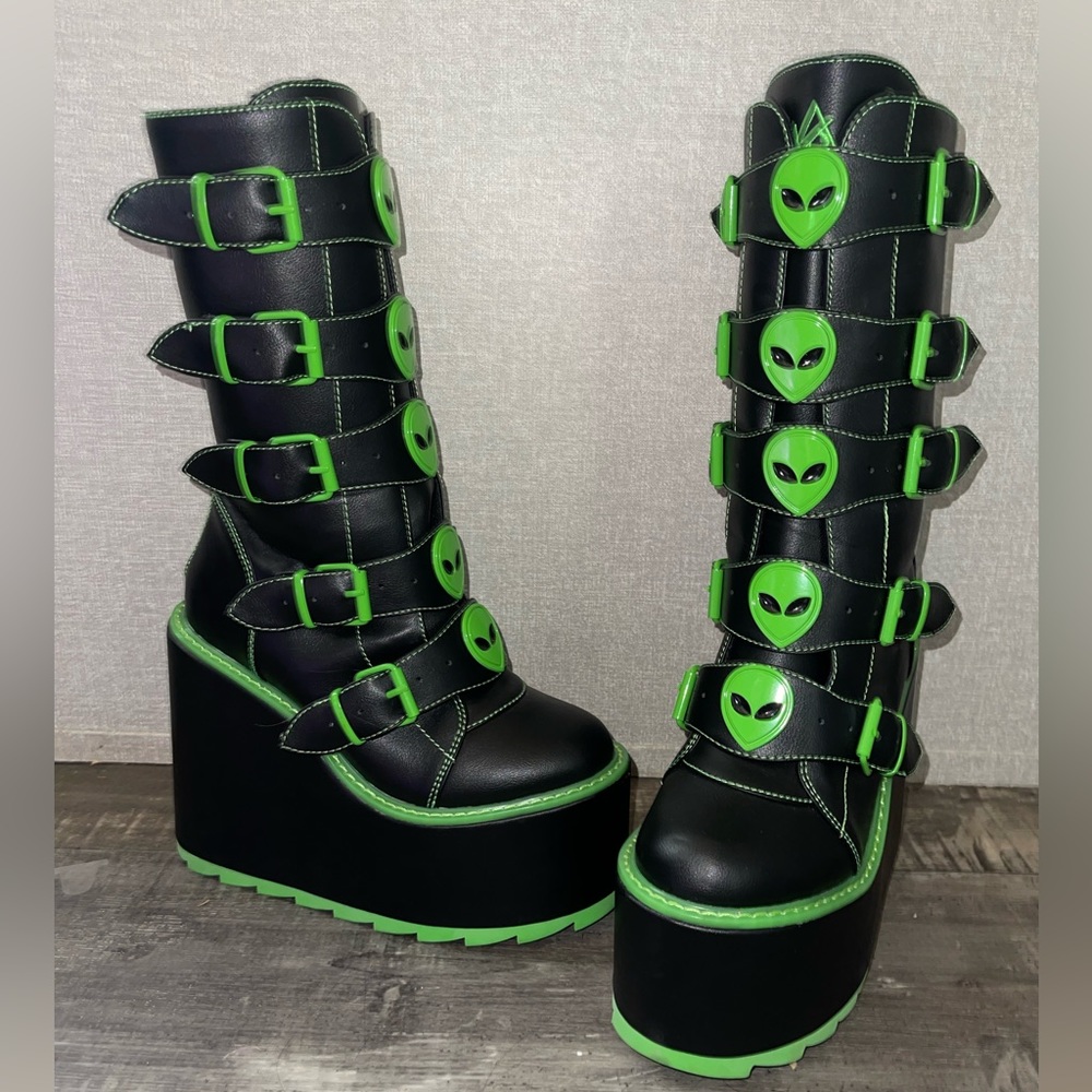 Neon Alien YRU platform boots - never worn